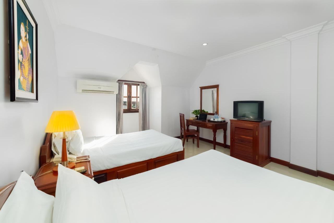 Shadow Angkor Villa Siem Reap Exterior photo