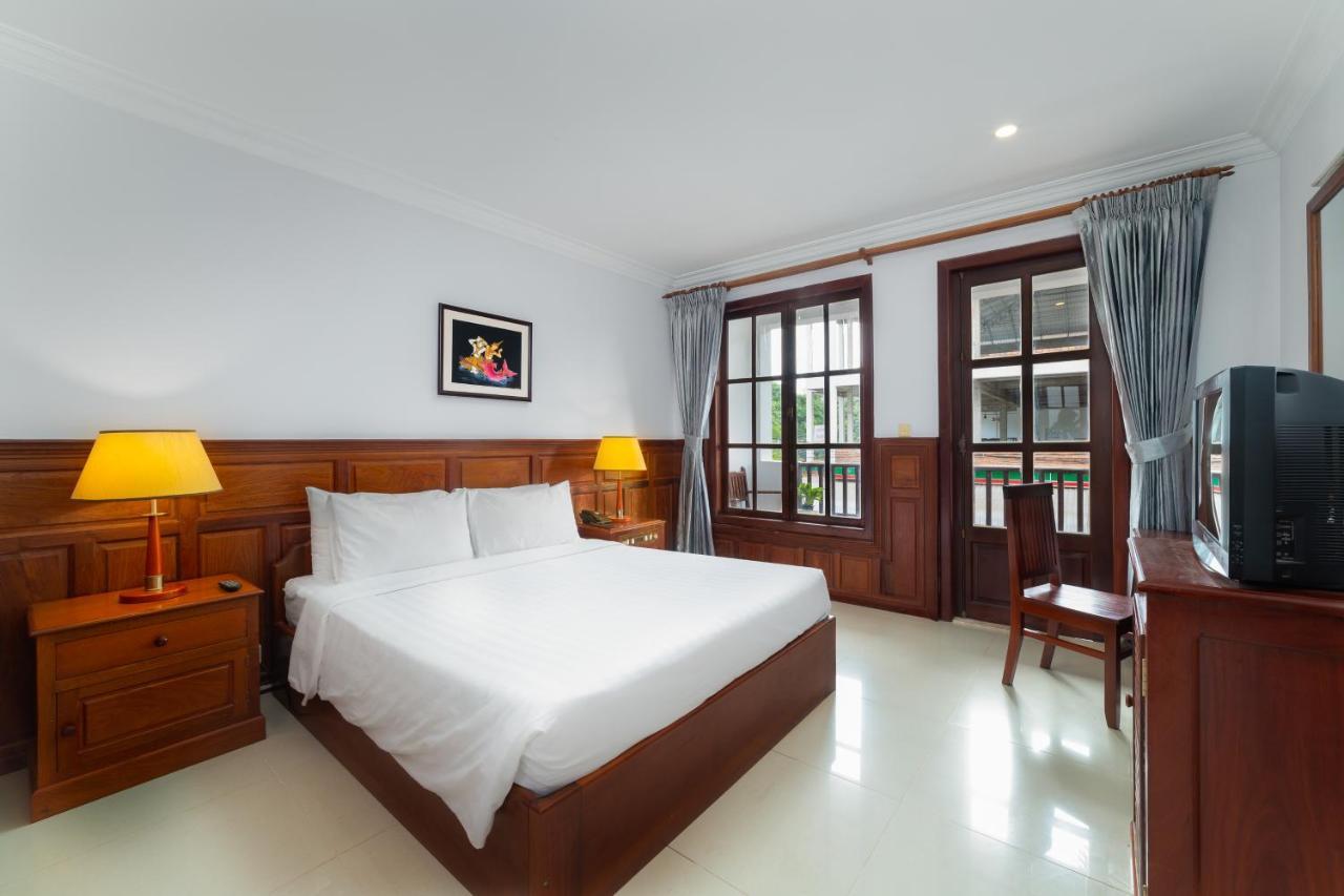 Shadow Angkor Villa Siem Reap Exterior photo