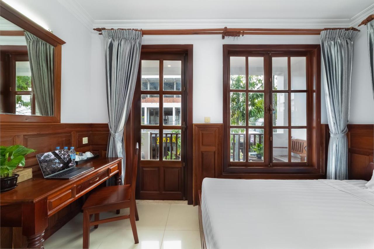 Shadow Angkor Villa Siem Reap Exterior photo